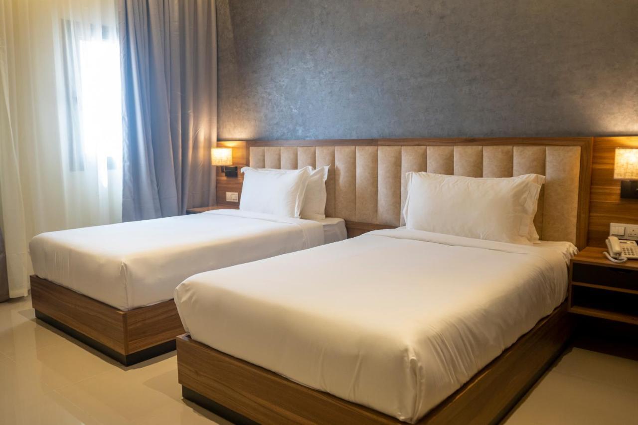 The Plaza Hotel & Resort Salalah Eksteriør billede