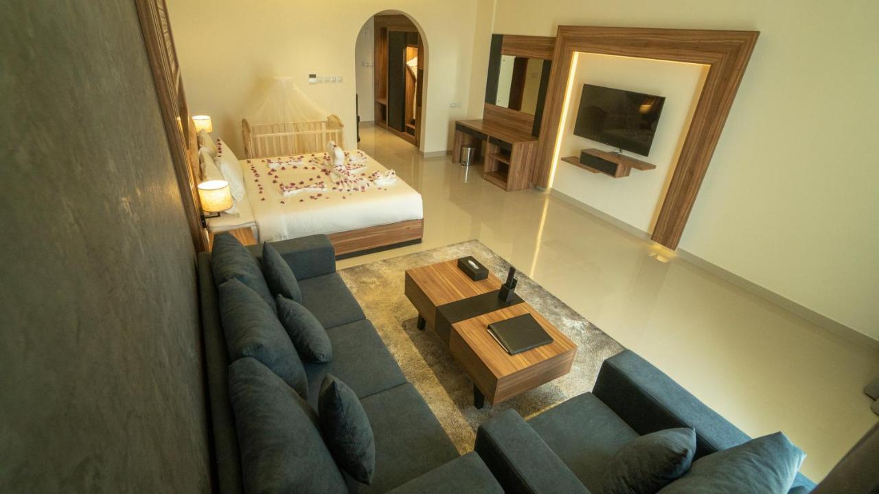 The Plaza Hotel & Resort Salalah Eksteriør billede
